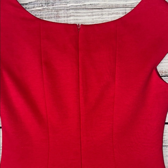T Tahari Red Cap Sleeve Sheath Midi Dress Cocktail‎ Sz. 4 - Picture 7 of 8